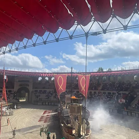 Au Choletais - Hyper Centre - T2 De 50m2 - Deco Originale - 20 Mn Parc Du Puy Dufou Appartamento